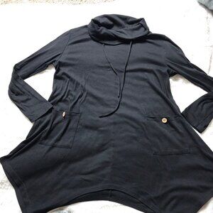 Bulotus Cowl Neck Black Tunic Wood Buttons Sharkbite Hem 2XL